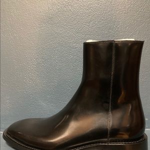 Unused, unworn Balenciaga Rim Bootie size 39.